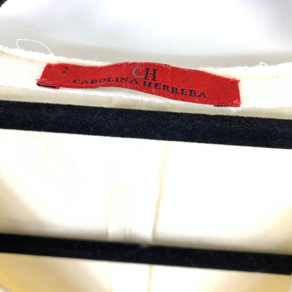 Carolina Herrera Tank Top Women's Size 2 US S Wool V-Neck Sleeveless Cream - Picture 4 of 5